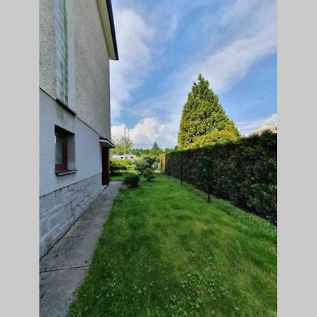 Family Apartment With Garden And Parking Spot Ceske Budejovice Ngoại thất bức ảnh